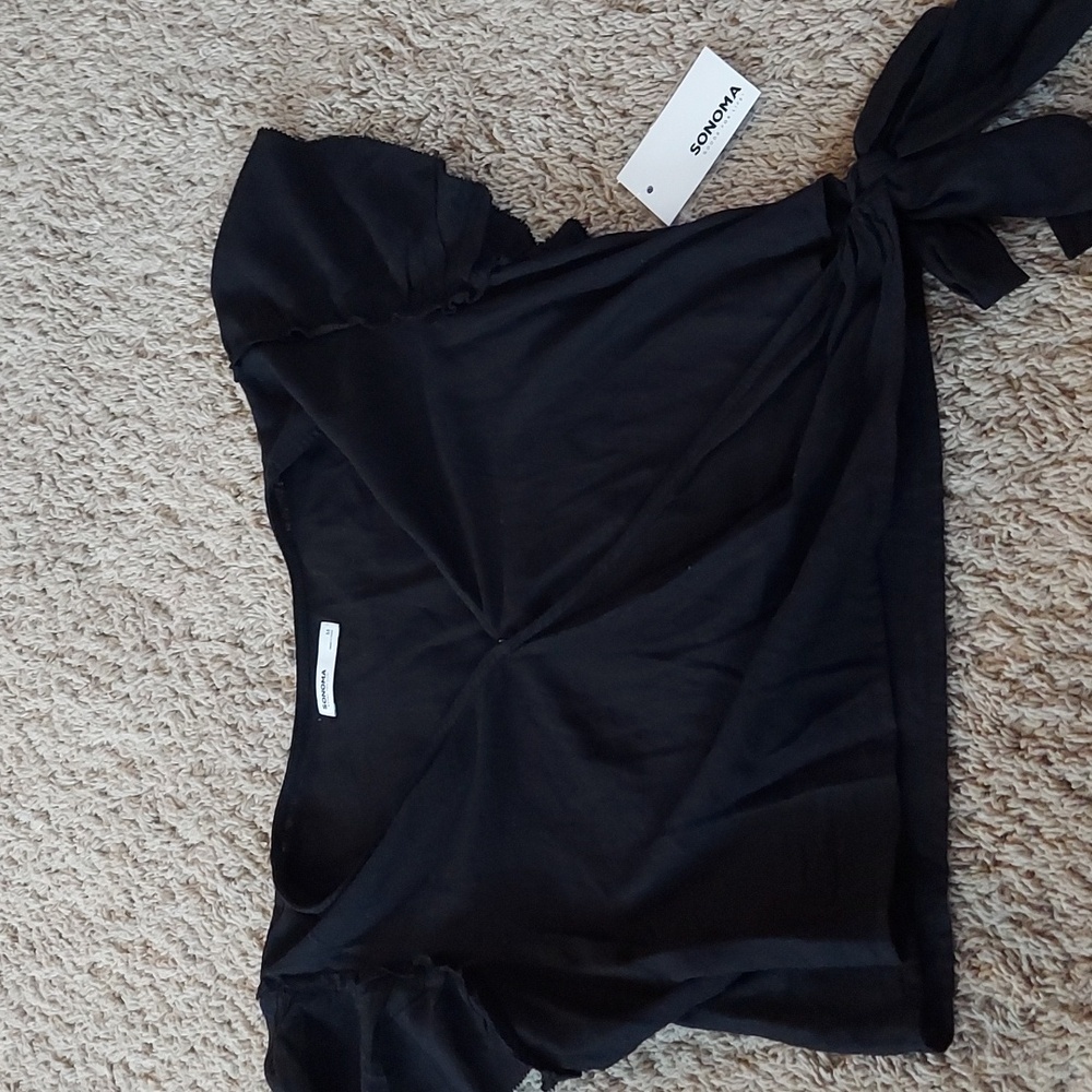 Nwt medium Sonoma wrap top
